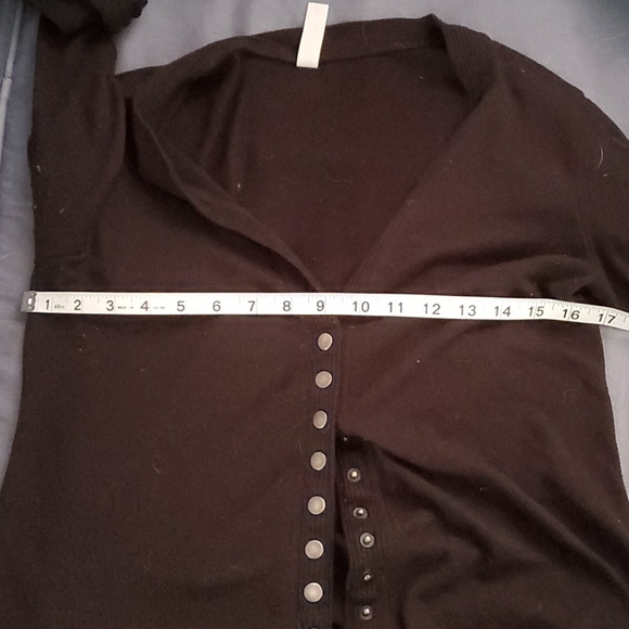 Black snap cardigan sweater - Picture 4 of 4